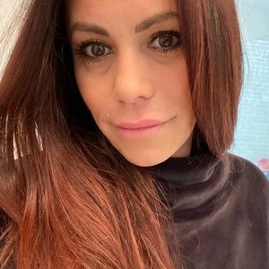 Meet your Posher, Dana